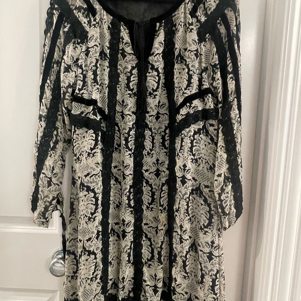 Double D Ranch Black and Cream Printed Tunic Dress size